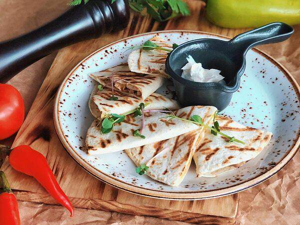 Volna - Кесадилья с курицей