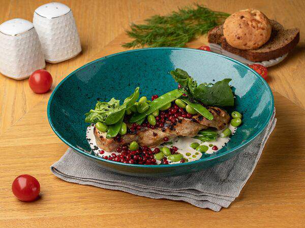 Победа - Куриная грудка на гриле с зеленым горошком