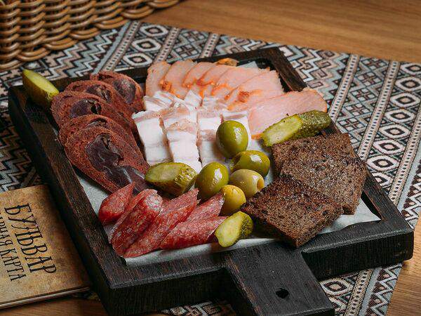 Бульвар - Сет мясных копченостей