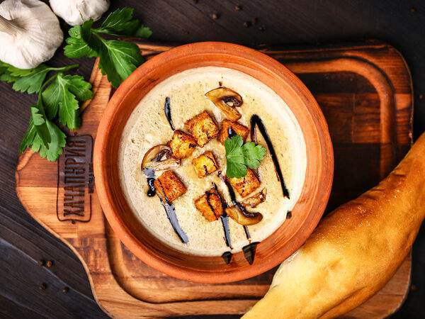 Хачапурия - Крем-суп из шампиньонов