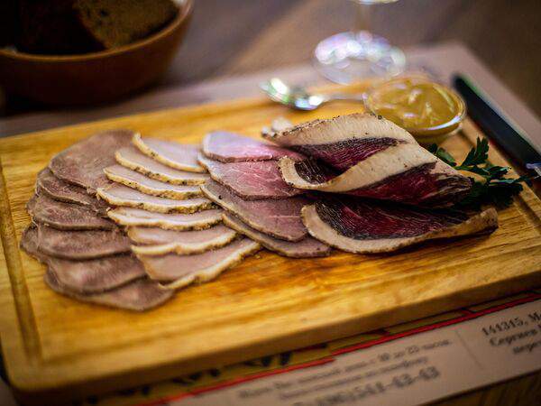 Гостевая изба - Тарель сборная мясных закусок