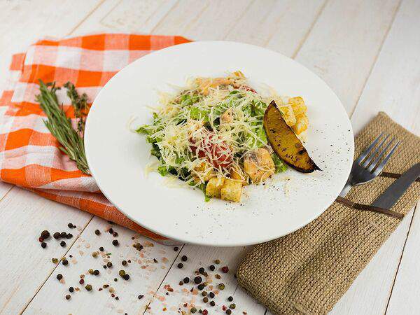 House mafia - Салат Цезарь с креветками