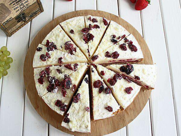 Десерт Коллекция - 1,4кг Торт Бруснично-кремовый