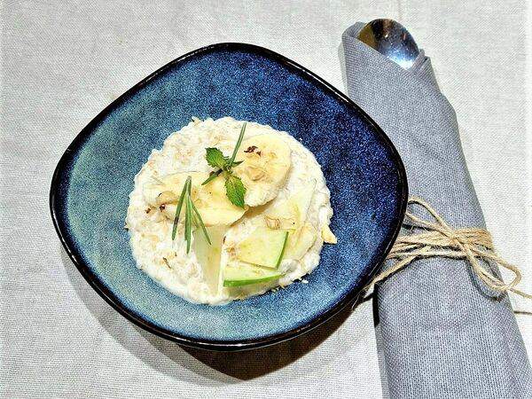 Nova Coffee - Каша с грушей и орехом