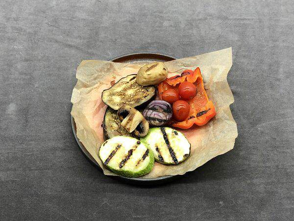 Пармезани Посыпали - Овощи гриль