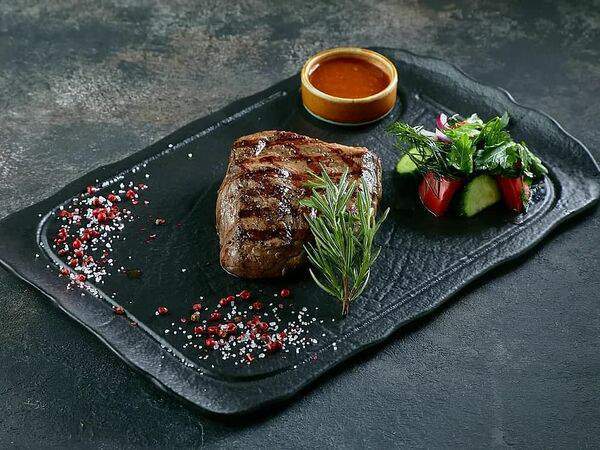 Баклажан Горьковская - Вырезка теленка гриль