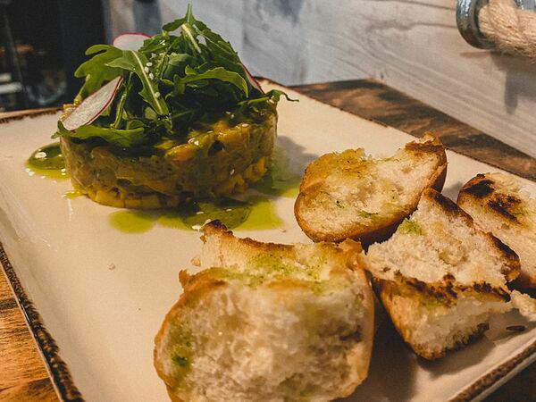 Джон Сильвер - Тартар из форели с манго