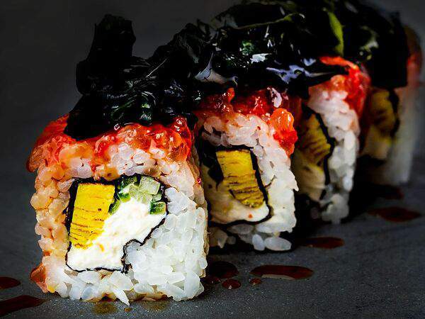 Фиши - Ролл с опаленным тунцом 1/2