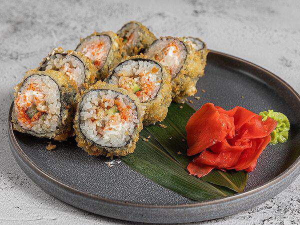 Yoshi Sushi & Mulino Pizza - Угорь темпура ролл