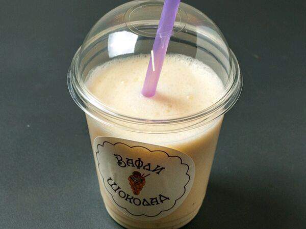 Вафли и шоколад - Молочный коктейль банановый