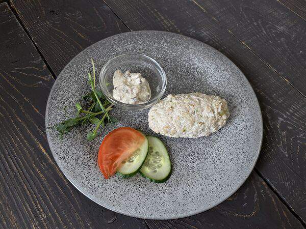 Freshfood - Котлета из индейки со сливочно-грибным соусом
