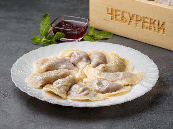Чебуреки - Вареники с вишней