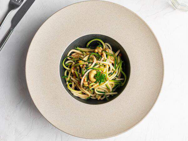 Здрасте кафе - Веганская паста из цукини с орешками