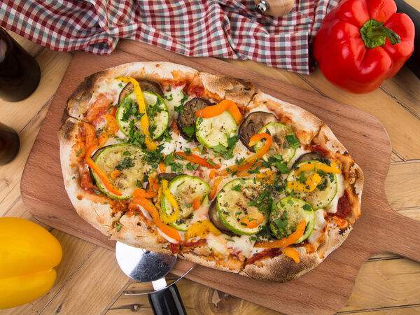 Pinzeria by Bontempi - Пинца Вегетарианская