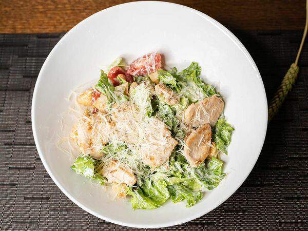 Семейное кафе - Цезарь с курицей