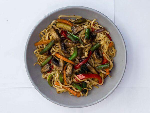 Good Wok - Удон с овощами