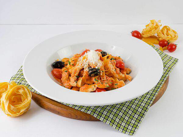 Mamma Mia - Паста Феттуччине Нонна