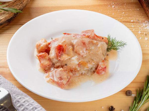 Вилка ложка - Горбуша в сливочно-томатном соусе