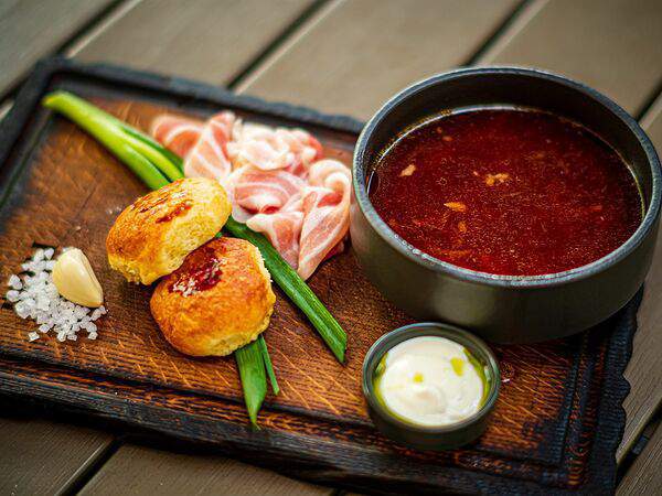 Гости рестопаб - Борщ с уткой