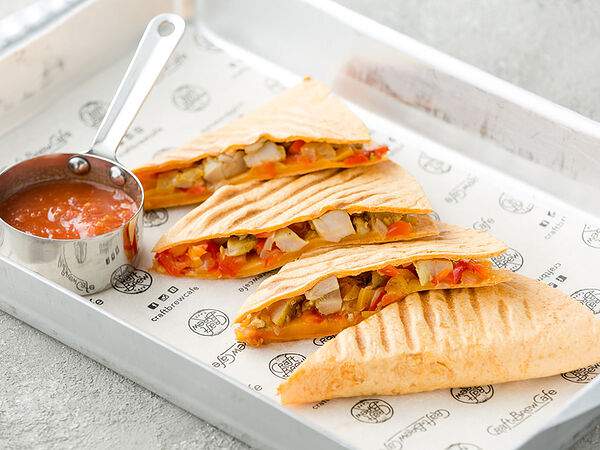 Craft Brew Cafe - Кесадилия с курицей