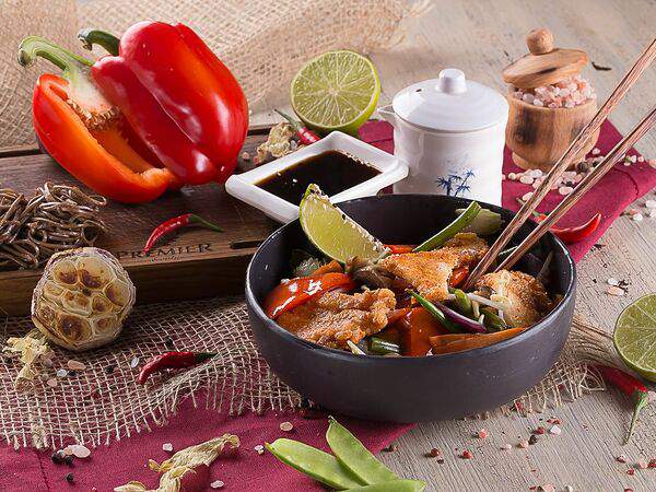 Premier & Only - Вок с сочным куриным филе