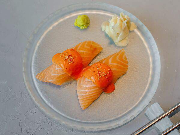 Кусто - Суши лосось