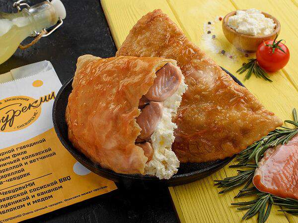 ЧебурекМи - Чебурек с лососем и творожным сыром