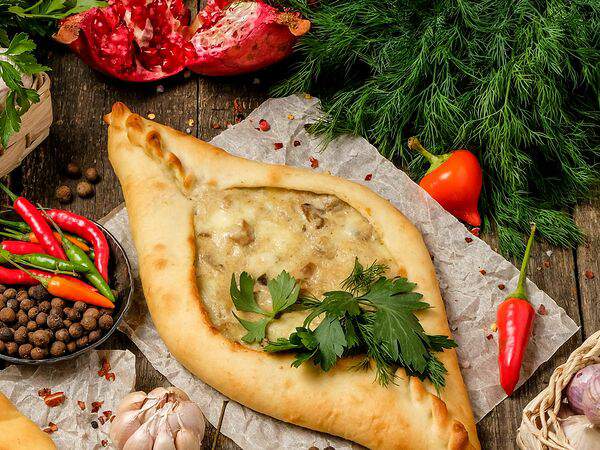 Хачапури и вино - Хачапури Жюльен