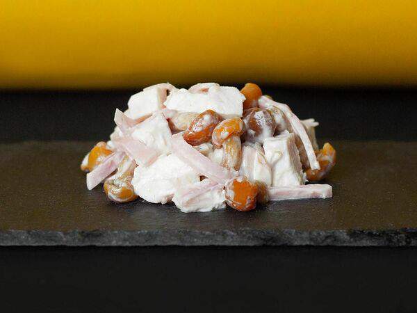 Царь Картошка - Салат с курицей, маринованными опятами и ветчиной