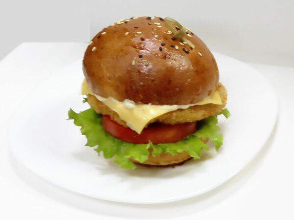 Amore - Бургер с говяжьей котлетой