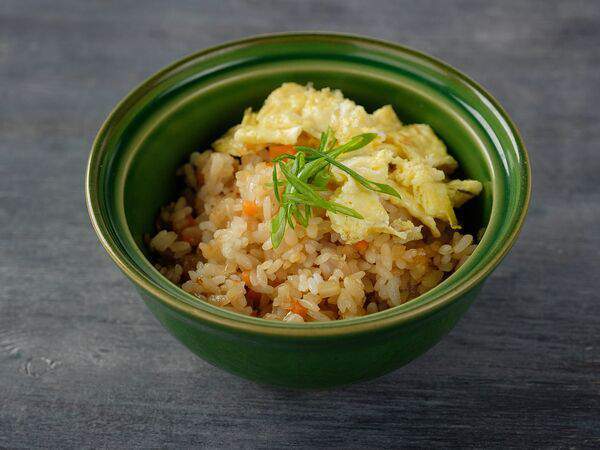 Su Mo - Жареный рис с яйцом