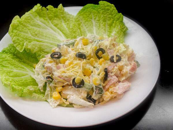 ViVa Venezia - Салат с ветчиной и сыром