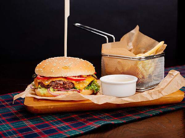 Гастро-бар Hearts - Бургер с говядиной