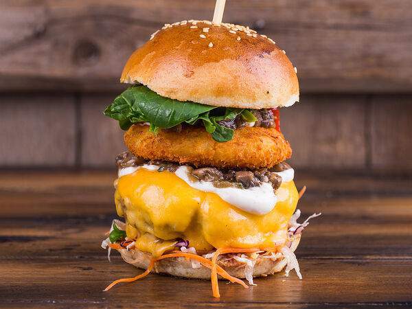 Краснодарский парень - Бургер Ростов папа