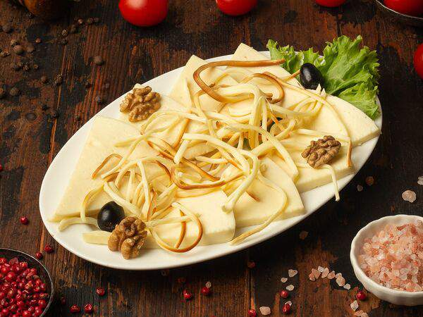 Сухумский дворик - Сырное ассорти