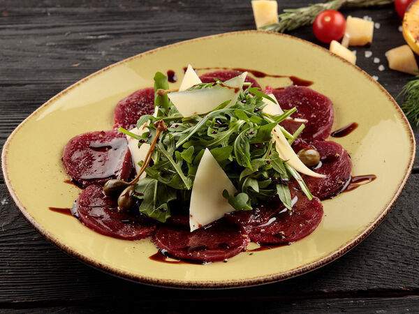 McKey Pub & Restauraunt - Карпаччо из телятины