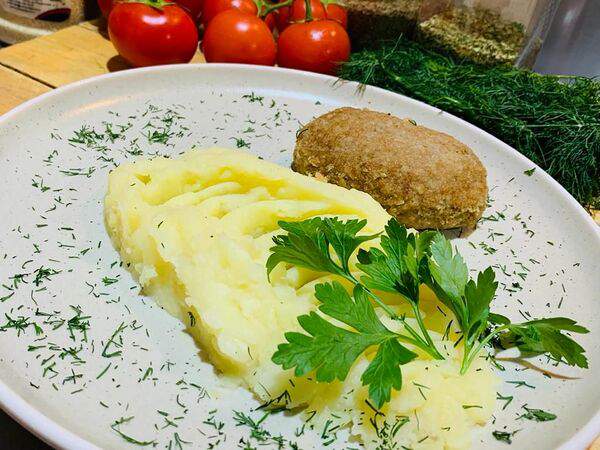 Mix Кухня - Котлеты из индеек с картофельным пюре