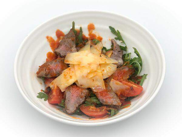 Стейк хаус Антрекот - Салат с ростбифом