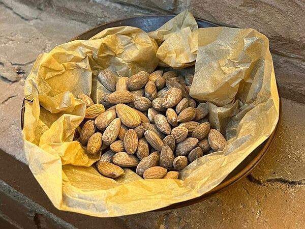 Ребро - Копчёный миндаль