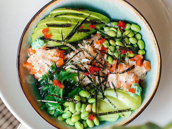 Магадан - Боул с лососем и авокадо