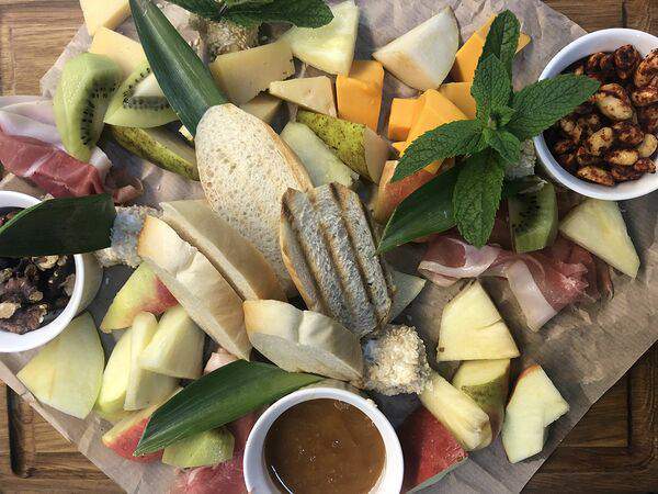 Мята Lounge - Закуска к вину