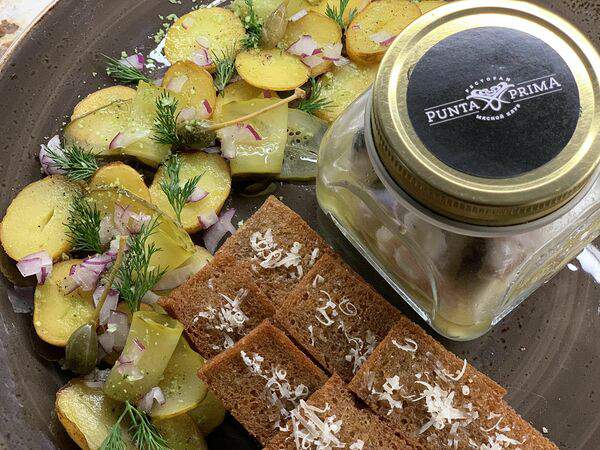 Пунта Прима - Филе сельди с картофелем и гренками