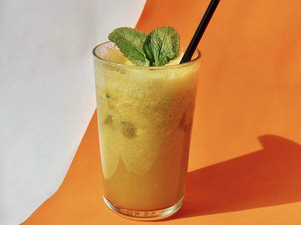 2A Concept. Coffee, Cake & Shop - Лимонад Маракуйя-огурец