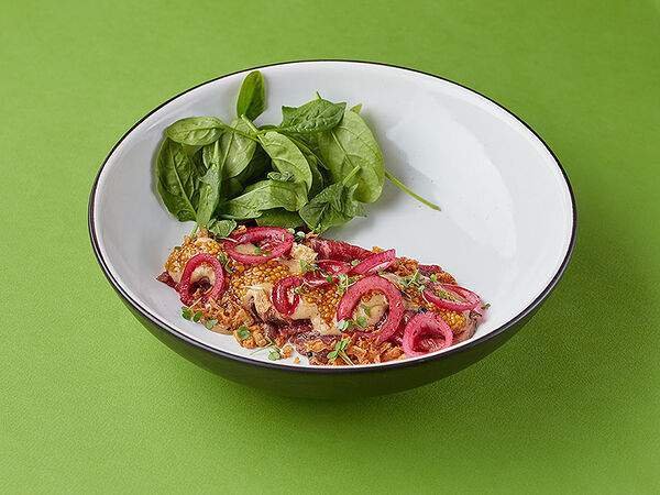 Фартук бистро - Сочный ростбиф с маринованным луком