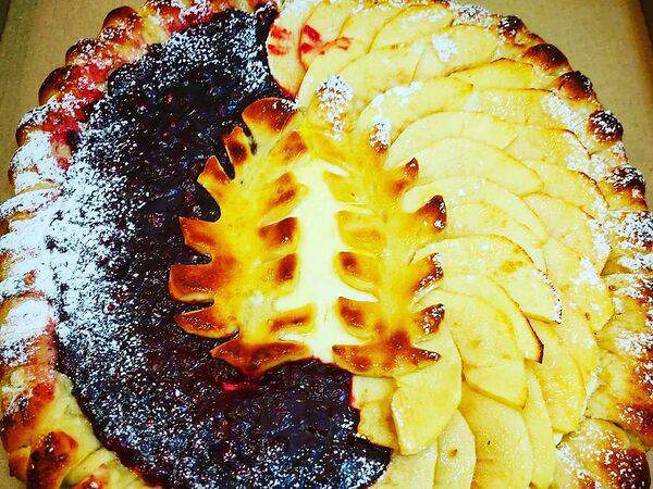 Шаромпокати - Пирог с творогом, яблоками и брусникой