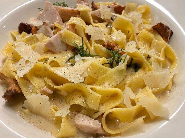 Pinky Bandinsky - Паста с лисичками и цыплёнком