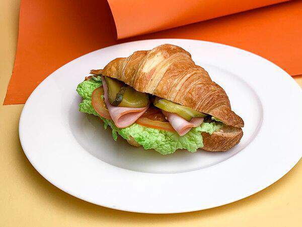 Ирис - Круассан с ветчиной