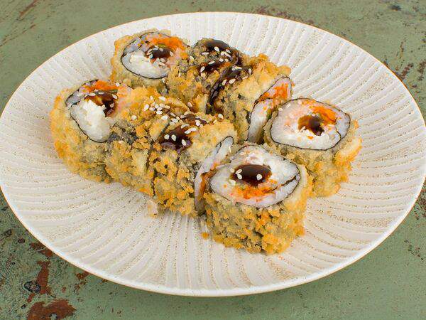 Гастроном - Лосось-ролл в панировке с омлетом