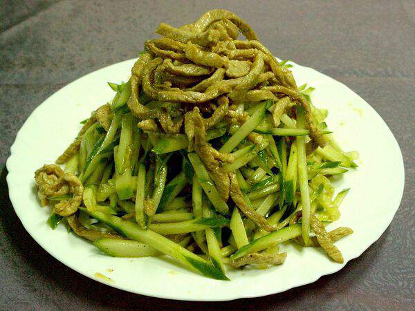 Лунзян - 006/2 Салат из свежих огурцов со свининой