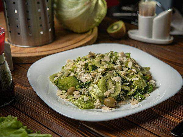 Bizon Grill Café - Салат Изумруд